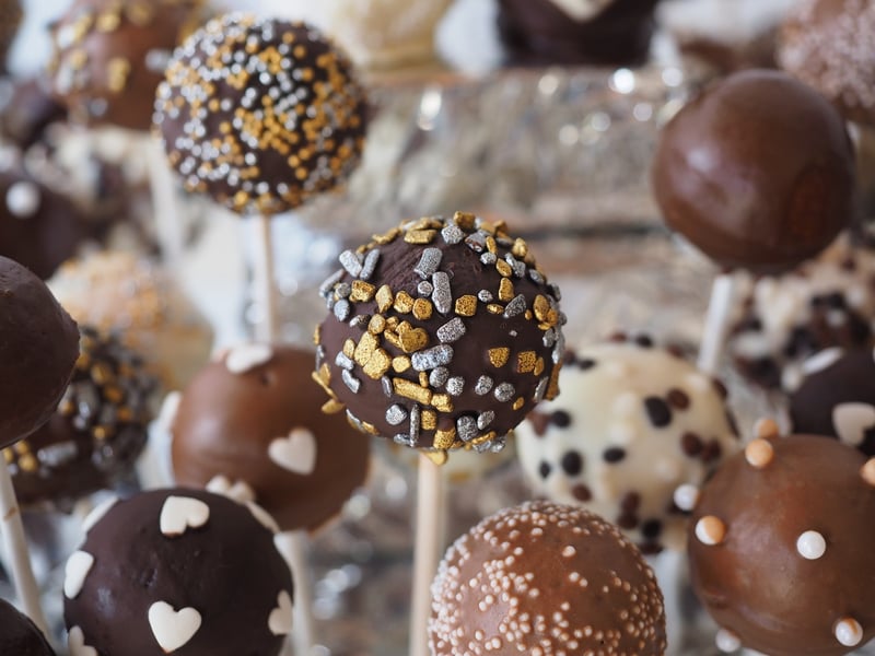 Unicorn Horn Cake Pops